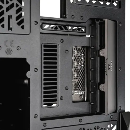 COOLER MASTER HAF 700 EVO GPU MOUNT