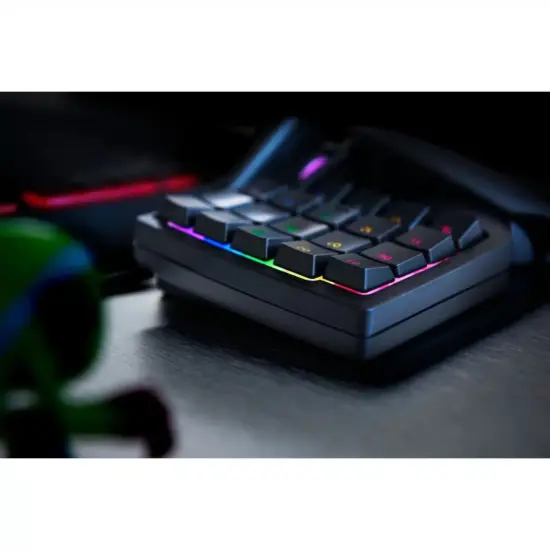 Razer - Tartarus V2 Ergonomic Mecha-Membrane Keypad - 32 Keys Close Up