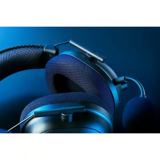 Razer - BlackShark V2 Pro Gaming Headset (Xbox Licensed) - Black Angled View Close Up