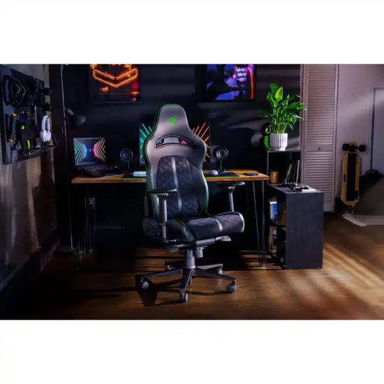 Razer - Enki Gaming Chair - Black & Green - Front Angled View